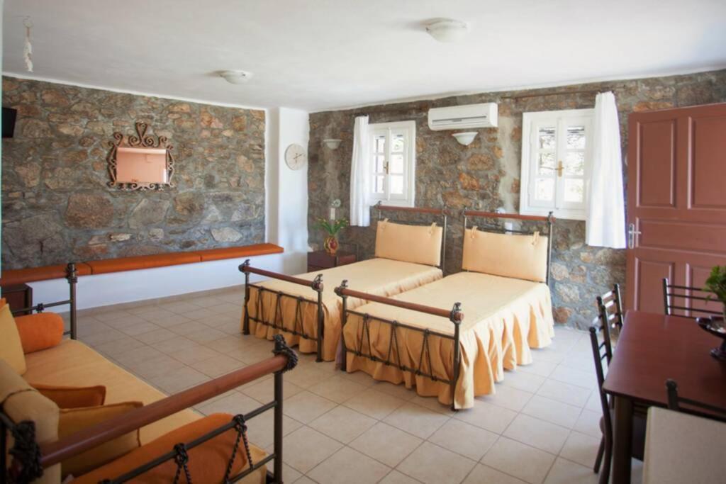 White Dreams Studio Mykonos Town Extérieur photo